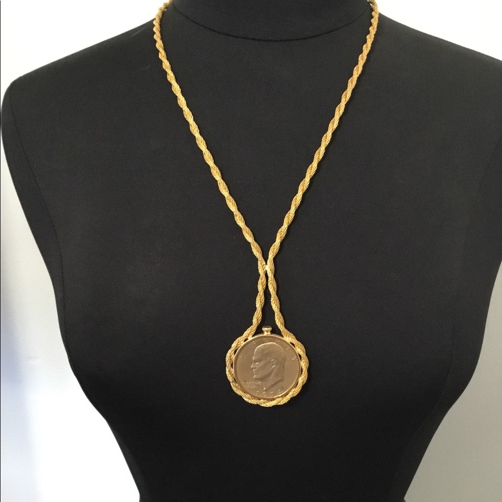 NWOT Necklace